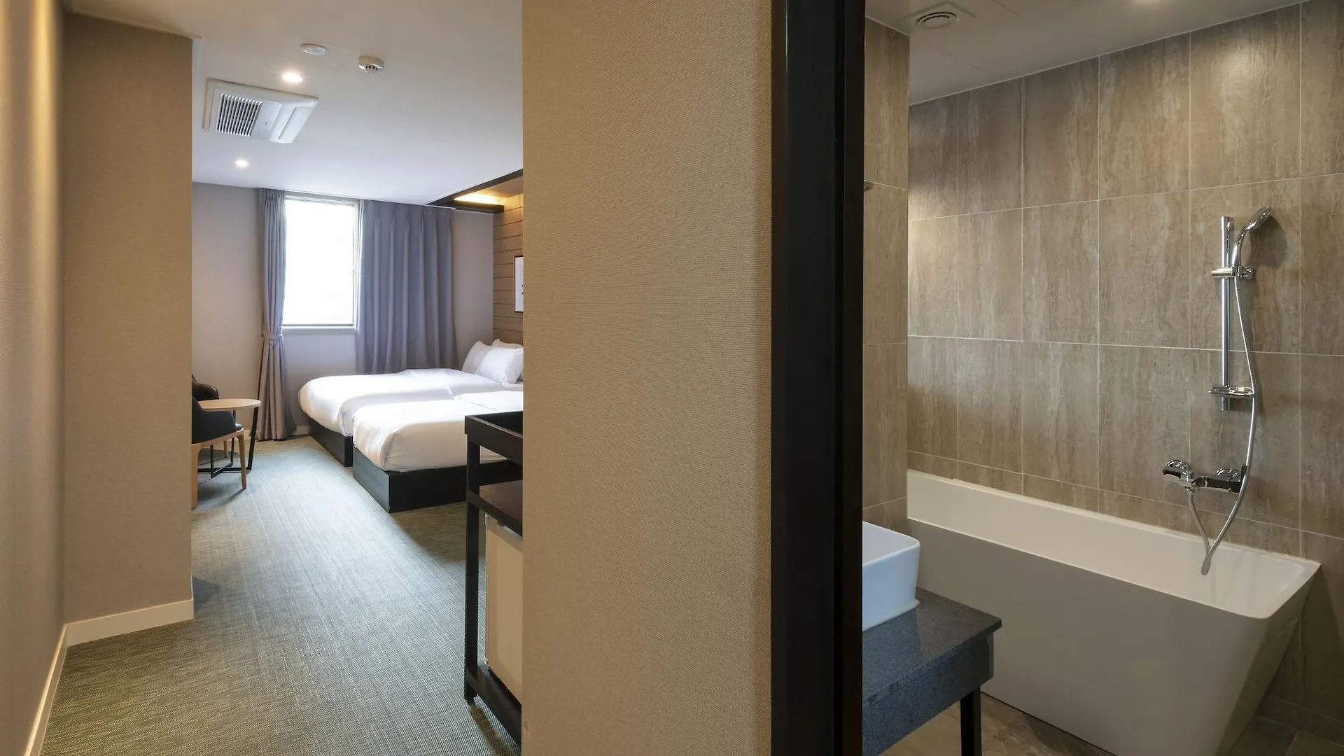 No. 25 Hotel Nampo Daecheong Busan 3*,