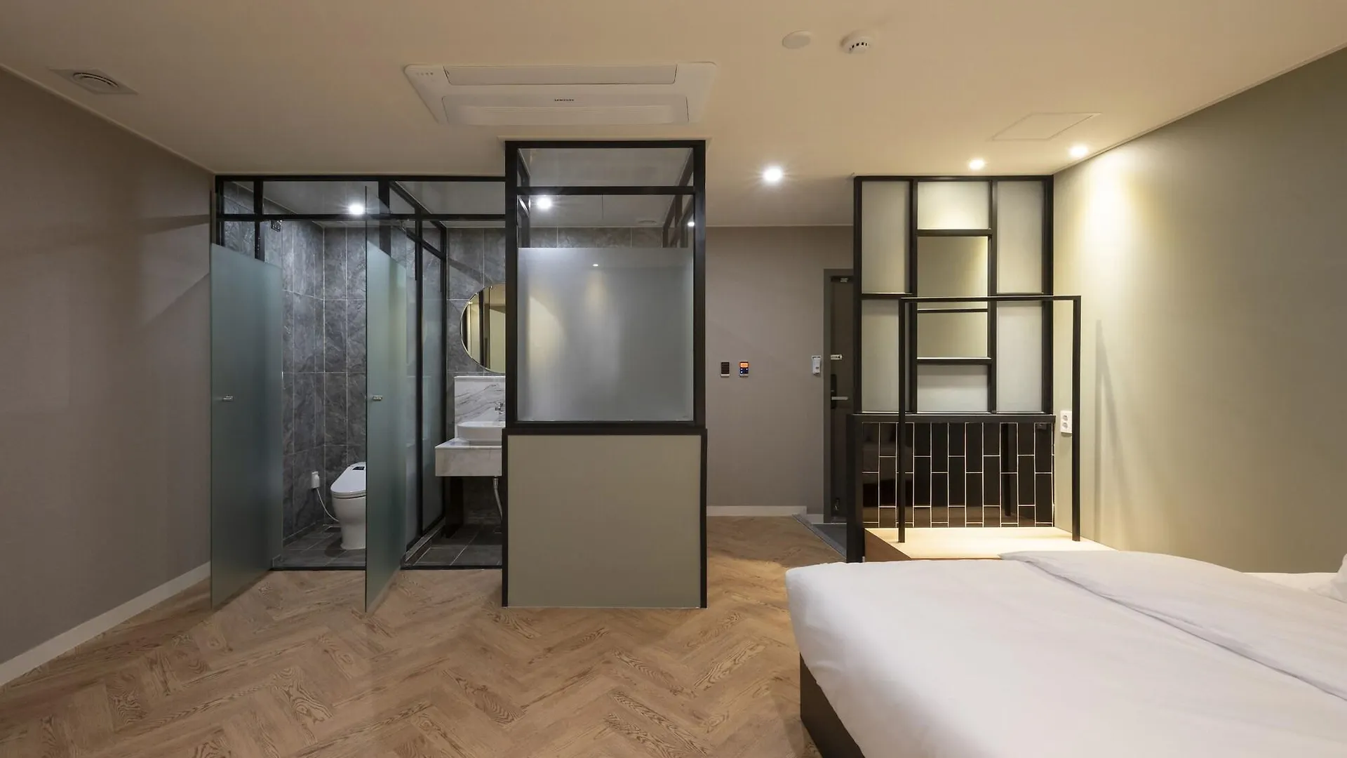 No. 25 Hotel Nampo Daecheong Busan 3*,